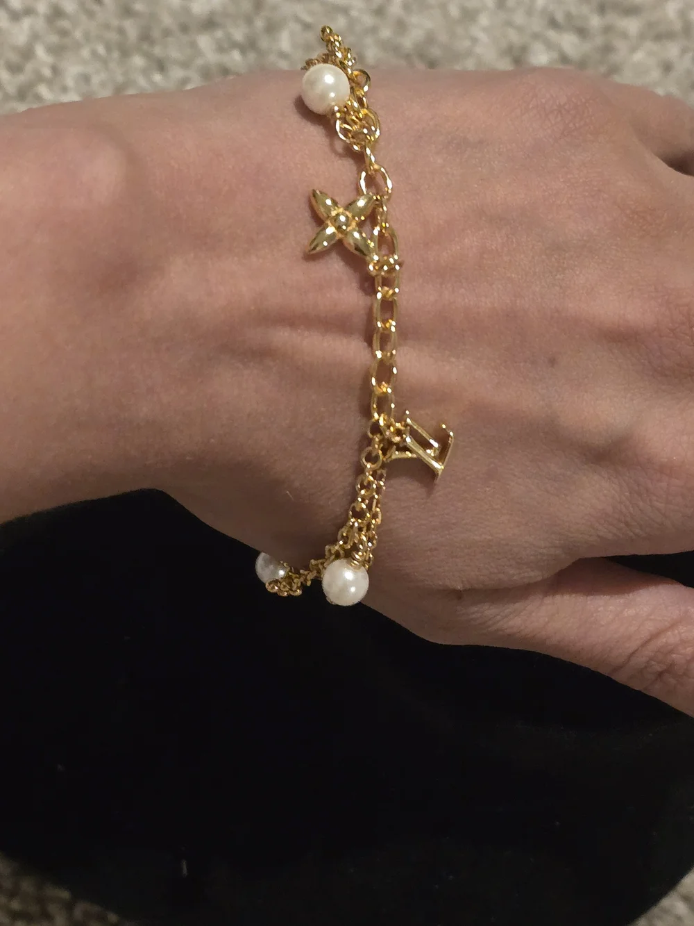 18kgp LVGold-tone Pearl Charm Bracelet